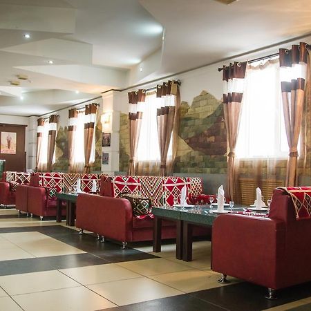 Diar Hotel Атирау Екстер'єр фото